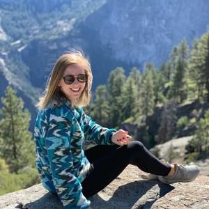 Meet your Posher, Laura